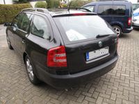 Gebraucht Skoda Octavia Ambiente 105 PS (77 kW) 2007 Schwarz metallic Kombi