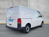 Gebraucht VW T6.1 150 PS (110 kW) 2021 Candyweiß Van