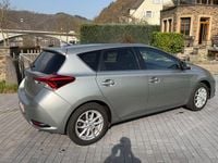 Gebraucht Toyota Auris Design 116 PS (85 kW) 2015 Grau Limousine