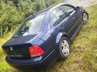 Gebraucht VW Bora Basis 101 PS (74 kW) 1999 Blau Limousine