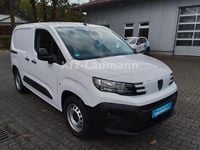 Gebraucht Peugeot Partner 102 PS (75 kW) 2025 Weiß Van / Kleinbus