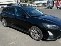 Gebraucht Ford Focus Titanium 120 PS (88 kW) 2019 Schwarz Limousine