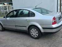 Gebraucht VW Passat 101 PS (74 kW) 2001 Silber Limousine