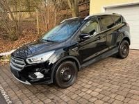 Gebraucht Ford Kuga Titanium 150 PS (110 kW) 2019 Schwarz SUV