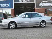Gebraucht Mercedes E270 170 PS (125 kW) 2001 Silber Limousine