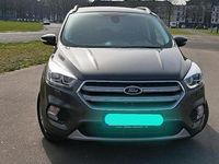 Gebraucht Ford Kuga 120 PS (88 kW) 2018 Braun SUV