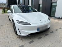 Gebraucht Tesla Model 3 Performance 338 kW (460 PS) 2024 Weiß Limousine