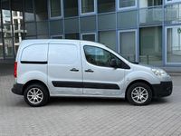 Gebraucht Peugeot Partner 90 PS (66 kW) 2010 Silber Van / Kleinbus