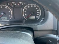 Gebraucht VW Polo 64 PS (47 kW) 2004 Grau Kleinwagen