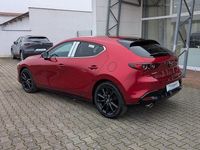 Neu Mazda 3 140 PS (102 kW) 2026 Rot Limousine