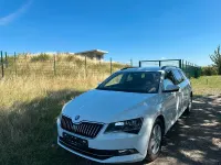 Gebraucht Skoda Superb 150 PS (110 kW) 2016 Weiß Kombi