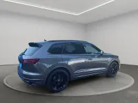 Gebraucht VW Touareg R-line 286 PS (210 kW) 2023 Siliziumgrau metallic SUV