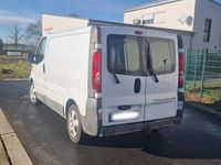 Gebraucht Opel Vivaro 146 PS (107 kW) 2011 Weiß Van / Kleinbus