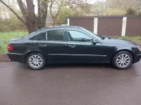 Gebraucht Mercedes E270 177 PS (130 kW) 2005 Schwarz Limousine