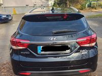 Gebraucht Hyundai i40 141 PS (103 kW) 2015 Schwarz Kombi