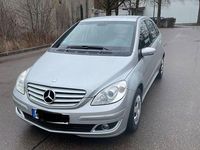 Gebraucht Mercedes B170 158 PS (116 kW) 2007 Silber Van / Kleinbus