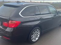 gebraucht BMW 320 d xDrive Touring Luxury Line Automa Xenon Nav