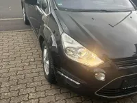 Gebraucht Ford S-MAX S 163 PS (119 kW) 2013 Schwarz Van / Kleinbus