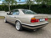 Gebraucht BMW 525 Performance 170 PS (125 kW) 1989 Beige Limousine