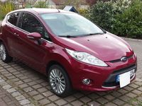 Gebraucht Ford Fiesta Titanium 112 PS (82 kW) 2010 Rot Kleinwagen