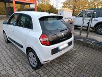 Gebraucht Renault Twingo 68 PS (50 kW) 2016 Weiß Kleinwagen