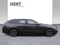 Gebraucht BMW 520 M Sport 197 PS (144 kW) 2024 Grau Limousine