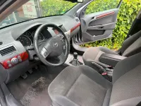 Gebraucht Opel Astra 105 PS (77 kW) 2005 Grau Kleinwagen