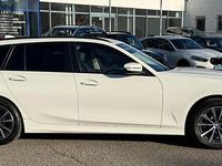 Gebraucht BMW 318 Advantage 150 PS (110 kW) 2022 Weiß Limousine