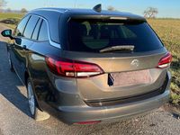 Gebraucht Opel Astra Innovation 136 PS (100 kW) 2016 Grau Kombi