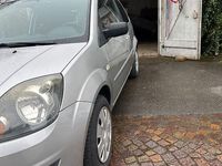 Gebraucht Ford Fiesta Style 60 PS (44 kW) 2007 Silber Kleinwagen