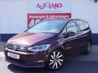 Gebraucht VW Touran Highline 190 PS (139 kW) 2018 Crimson red metallic Van / Kleinbus