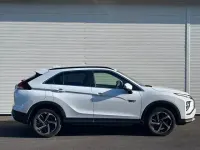 Gebraucht Mitsubishi Eclipse Cross Plus 188 PS (138 kW) 2022 Weiß SUV