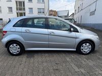 Gebraucht Mercedes B150 95 PS (69 kW) 2006 Silber Van / Kleinbus