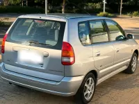Gebraucht Mitsubishi Space Star 122 PS (89 kW) 2000 Silber Van / Kleinbus
