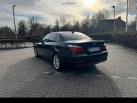 Gebraucht BMW 530 235 PS (172 kW) 2007 Schwarz Limousine