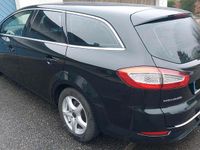 Gebraucht Ford Mondeo 163 PS (119 kW) 2013 Schwarz Kombi