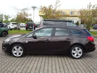 Gebraucht Opel Astra 140 PS (102 kW) 2012 Braun Kombi