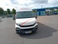 Gebraucht Iveco Daily 150 PS (110 kW) 2014 Weiß Van / Kleinbus