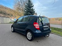 Gebraucht Mercedes A180 109 PS (80 kW) 2008 Blau Van / Kleinbus