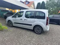 Gebraucht Peugeot Partner Tepee Active 99 PS (72 kW) 2018 Silber Van / Kleinbus
