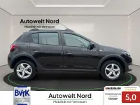 Gebraucht Dacia Sandero Prestige 90 PS (66 kW) 2014 Perlmuttschwarz Kleinwagen