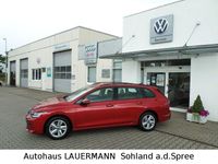Gebraucht VW Golf VIII Life 150 PS (110 kW) 2024 Kings red Kombi