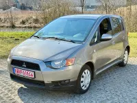Gebraucht Mitsubishi Colt 95 PS (69 kW) 2011 Grau Kleinwagen