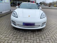 Gebraucht Porsche Panamera 300 PS (220 kW) 2011 Weiß Kleinwagen
