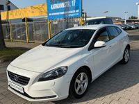 Gebraucht Volvo V40 Kinetic 114 PS (83 kW) 2012 Weiß Kleinwagen