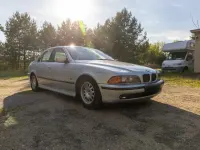 Käytetty BMW 523 170 HP (125 kW) 2000 Hopea Sedan