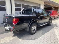 Gebraucht Mitsubishi L200 178 PS (130 kW) 2014 Schwarz Pickup
