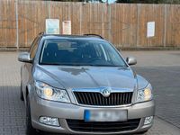 Gebraucht Skoda Octavia 106 PS (77 kW) 2011 Silber Kombi