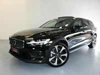 Gebraucht Volvo V60 CC 197 PS (144 kW) 2023 Onyx black metallic (schwarz) Kombi