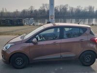 Gebraucht Hyundai i10 YES! 67 PS (49 kW) 2015 Braun Kleinwagen